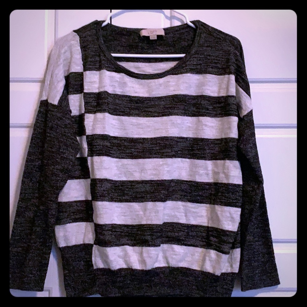 ANN TAYLOR LOFT STRIPED SWEATER TOP GREY
